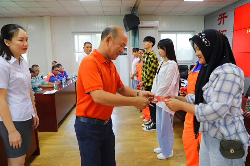 “金秋助學，圓夢明佳！”明佳集團黨支部及工會組織開展愛心助學活動！